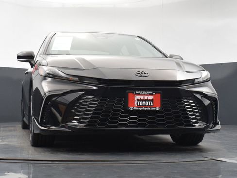 Used 2026 Toyota Camry XLE w/ Convenience Package FWD image 30