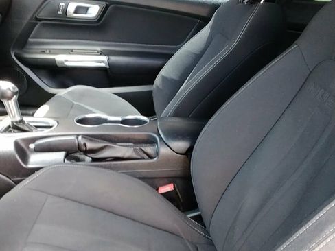 Used 2020 Ford Mustang Coupe RWD image 7