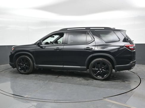 Used 2023 Honda Pilot Elite image 9