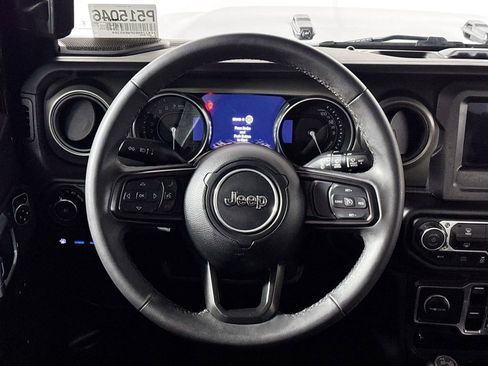 Used 2023 Jeep Wrangler Unlimited AWD/4WD image 13