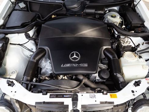 Used 2000 Mercedes-Benz E 55 AMG Sedan image 40