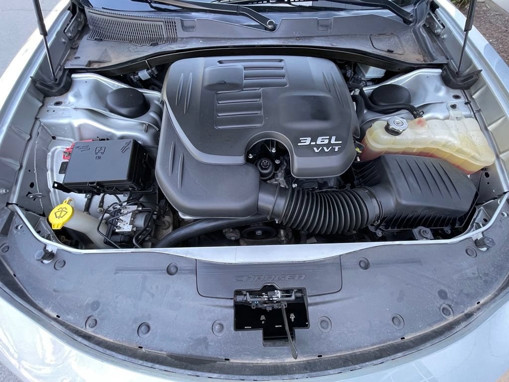 Used 2022 Dodge Charger SXT RWD image 32