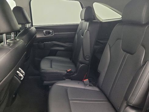 Used 2022 Kia Sorento SX image 18