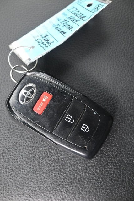 Used 2024 Toyota Tacoma SR5 AWD/4WD image 16