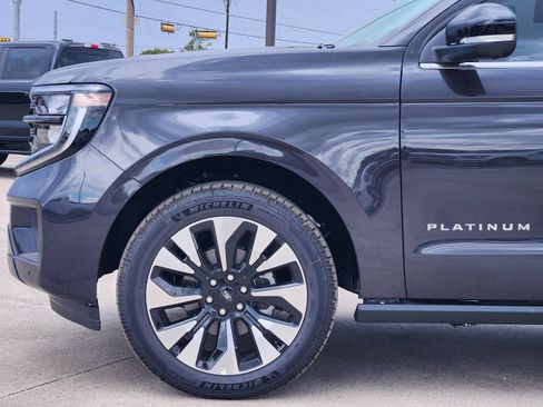 New 2027 Ford Expedition Max Platinum w/ Driver's Package AWD/4WD image 9
