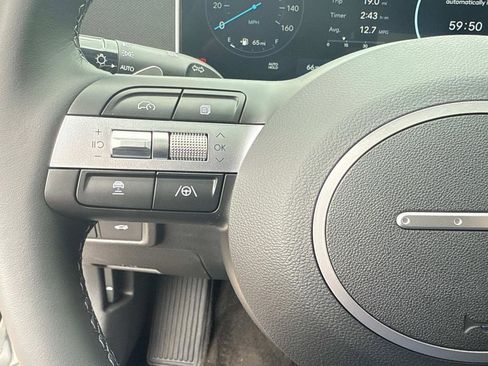 Used 2025 Hyundai Sonata SEL FWD image 8