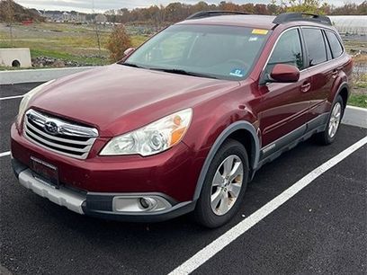 Used 2012 Subaru Outback 3.6R Limited w/ Popular Pkg 2