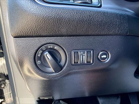 Certified 2023 Dodge Challenger SXT RWD image 29