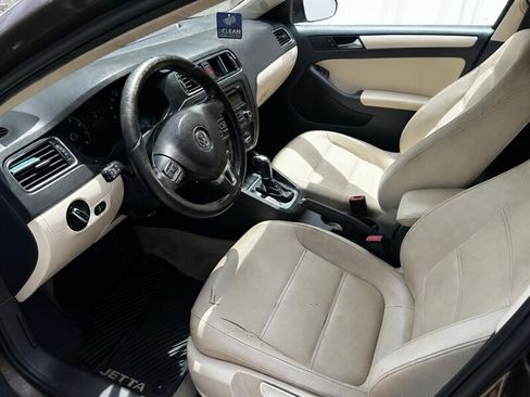 Used 2011 Volkswagen Jetta SE FWD image 7