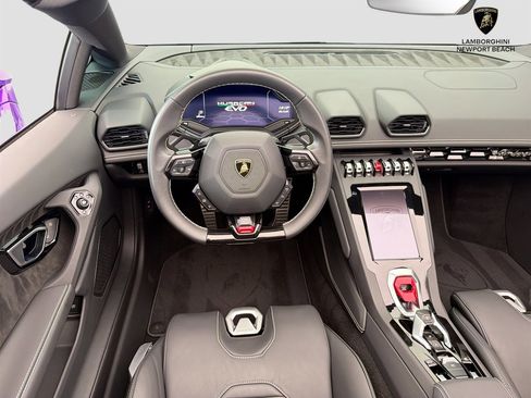 Used 2024 Lamborghini Huracan EVO AWD/4WD image 20