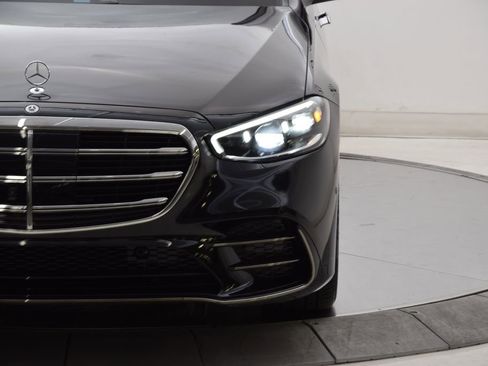Used 2025 Mercedes-Benz S 580e 4MATIC Sedan image 9