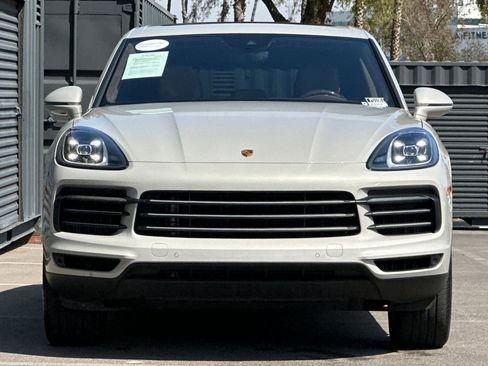 Certified 2023 Porsche Cayenne AWD/4WD image 11