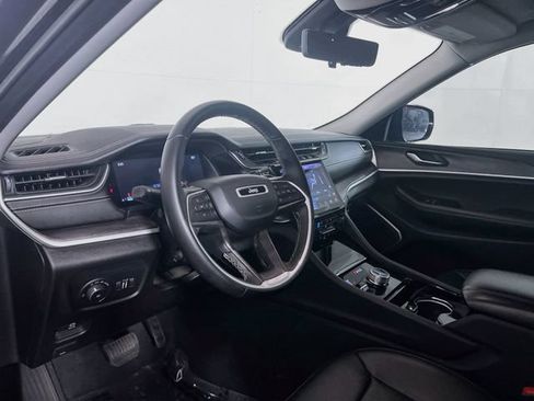 Used 2021 Jeep Grand Cherokee L Limited w/ Luxury Tech Group II AWD/4WD image 10