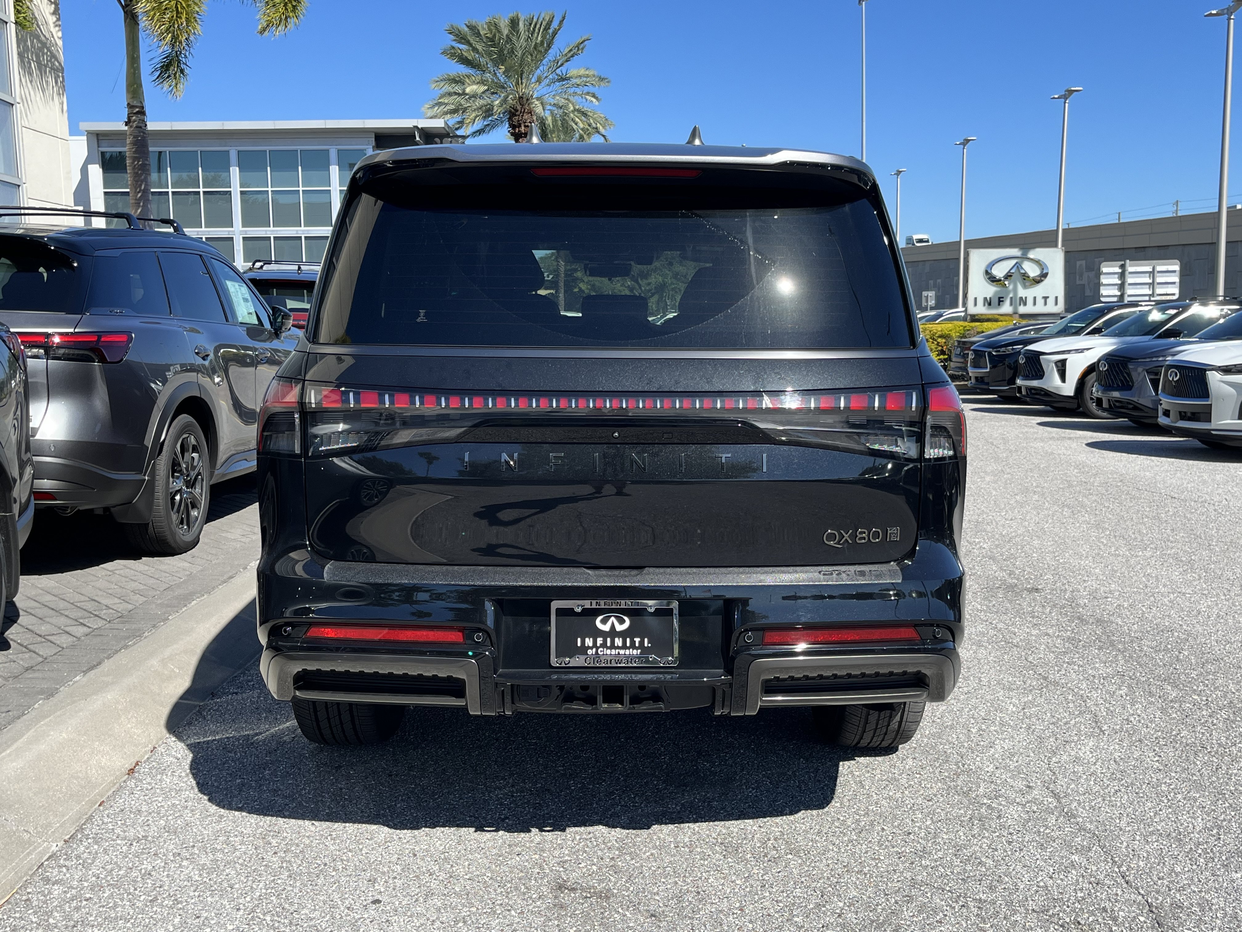 Certified 2026 INFINITI QX80 Autograph w/ Premium Cargo Package AWD/4WD image 8