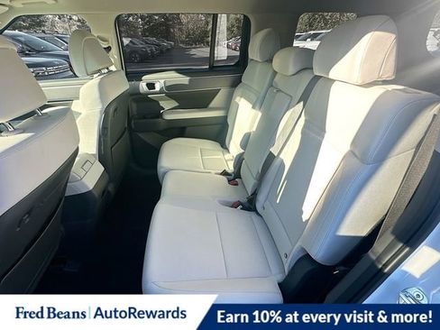 New 2026 Hyundai Santa Fe SE image 17