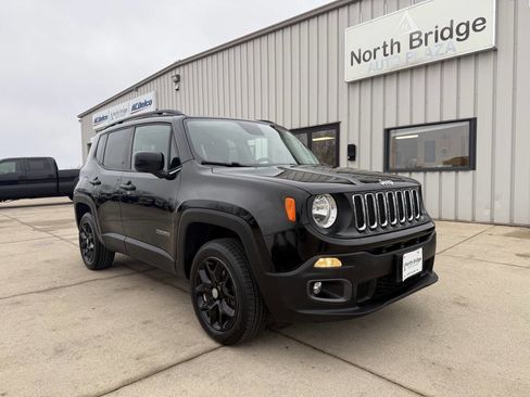 Used 2015 Jeep Renegade Latitude w/ Popular Equipment Group image 1