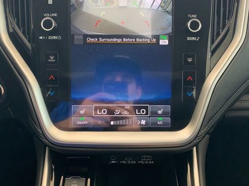 Certified 2025 Subaru Legacy Limited image 8