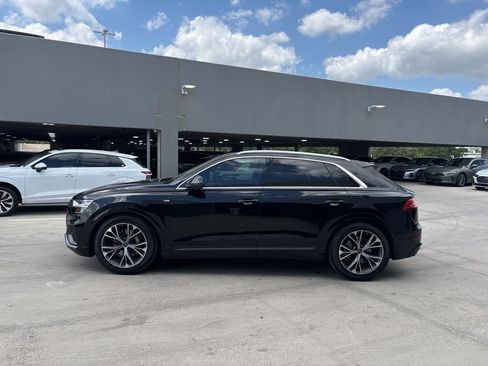 Used 2023 Audi Q8 Prestige AWD/4WD image 9