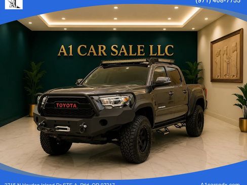 Used 2021 Toyota Tacoma TRD Off-Road AWD/4WD image 1