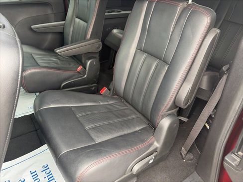 Used 2018 Dodge Grand Caravan GT FWD image 10