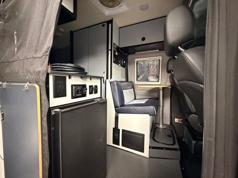 Used 2022 Mercedes-Benz Sprinter 2500 image 14