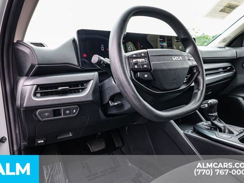 Used 2025 Kia K4 FWD image 25