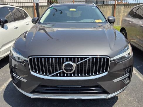 Used 2023 Volvo XC60 B5 Plus FWD image 6