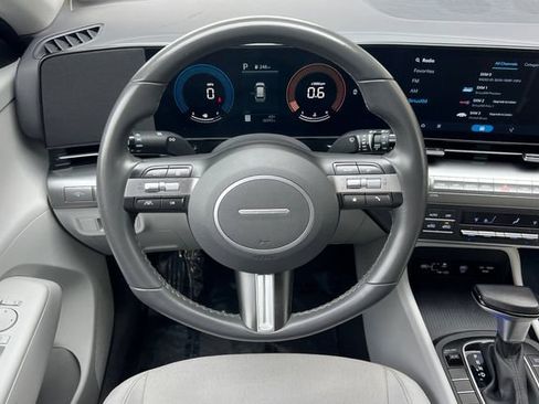 Used 2024 Hyundai Kona SEL FWD image 18