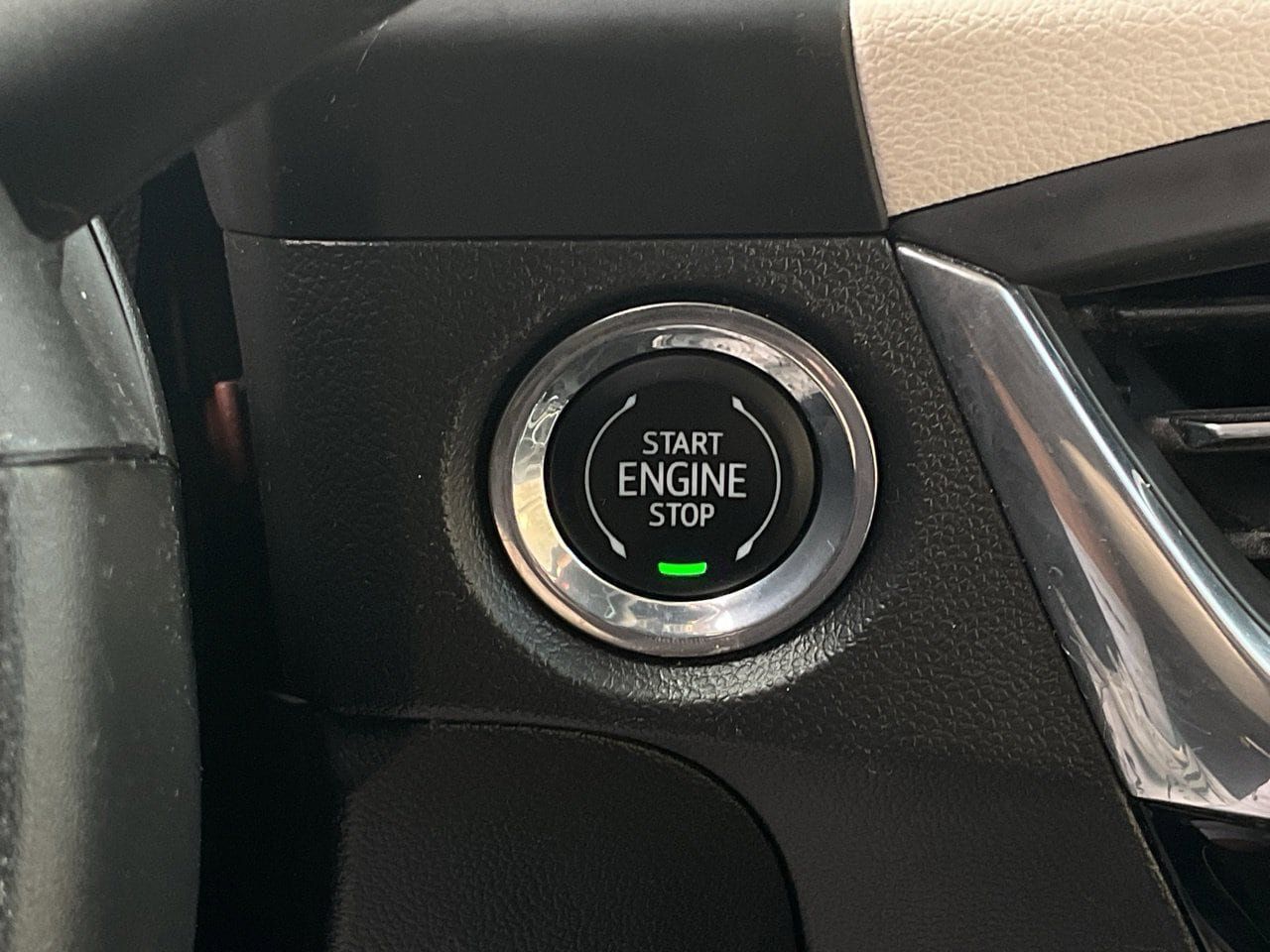 Used 2024 Buick Encore GX Sport Touring FWD image 32