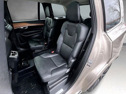 Used 2023 Volvo XC90 B6 Plus w/ Protection Package Premier image 22
