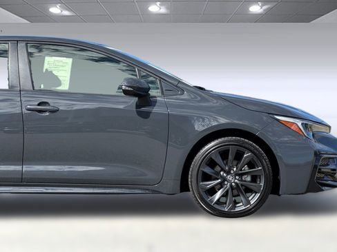 Used 2024 Toyota Corolla SE image 33