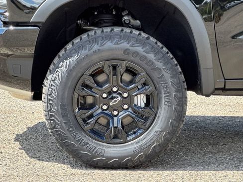 New 2026 Chevrolet Silverado 1500 ZR2 w/ Dark Appearance Package AWD/4WD image 25