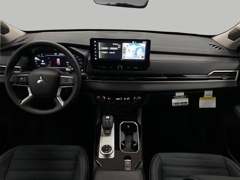 New 2025 Mitsubishi Outlander SE image 20