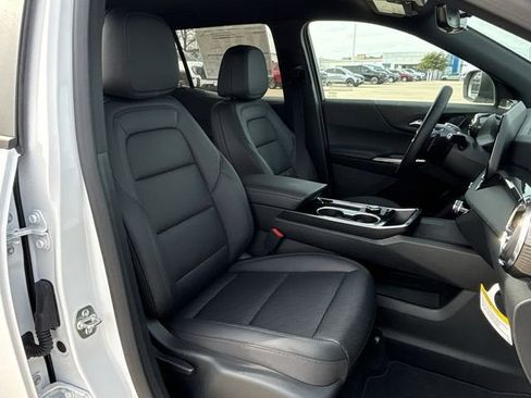 New 2026 Chevrolet Equinox LT w/ Convenience Package II AWD/4WD image 22