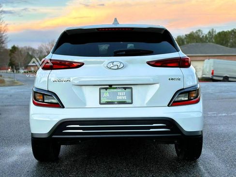 Used 2023 Hyundai Kona SEL image 17