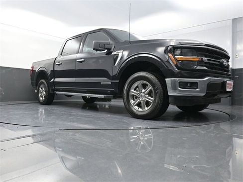 Used 2024 Ford F150 XLT w/ Mobile Office Package image 27