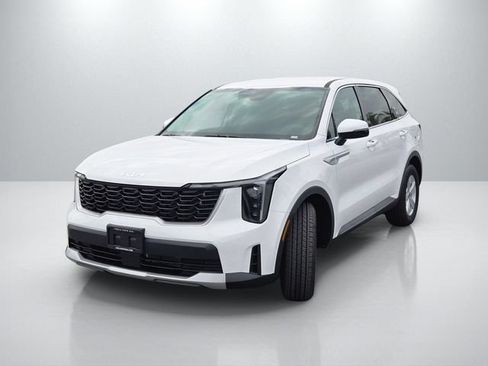 New 2026 Kia Sorento LX FWD image 8