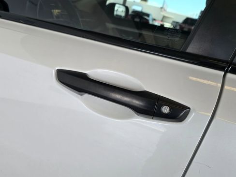 Used 2021 Honda CR-V LX image 18