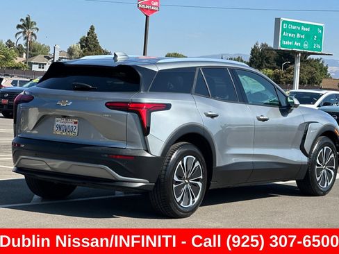 Used 2024 Chevrolet Blazer EV LT AWD/4WD image 4