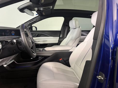 Used 2024 Cadillac Lyriq Luxury RWD image 19