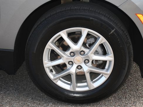 Used 2024 Chevrolet Equinox LT image 21