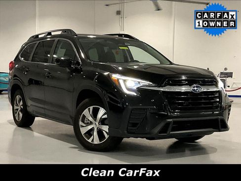 Used 2024 Subaru Ascent Premium w/ Convenience Package AWD/4WD image 2