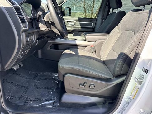 Used 2023 RAM 1500 Big Horn AWD/4WD image 24