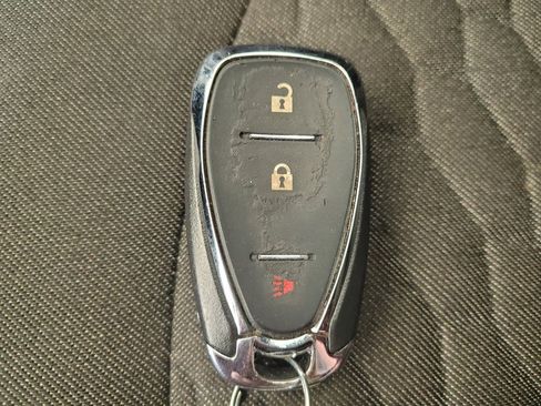 Used 2020 Chevrolet Equinox LT image 32