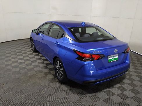 Used 2021 Nissan Versa SV FWD image 5