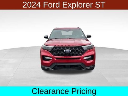 Used 2024 Ford Explorer ST w/ Equipment Group 401A AWD/4WD image 2