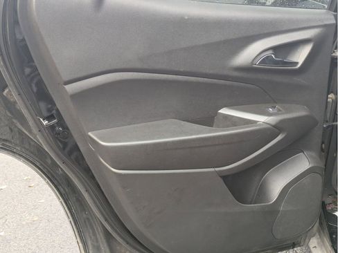 Certified 2025 Chevrolet Trax RS w/ Driver Confidence Package image 14