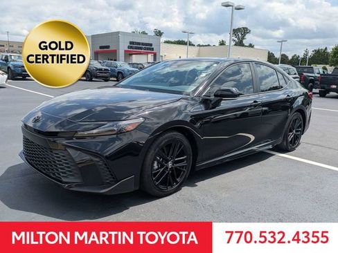 Used 2025 Toyota Camry SE w/ Multimedia Upgrade Package FWD image 7