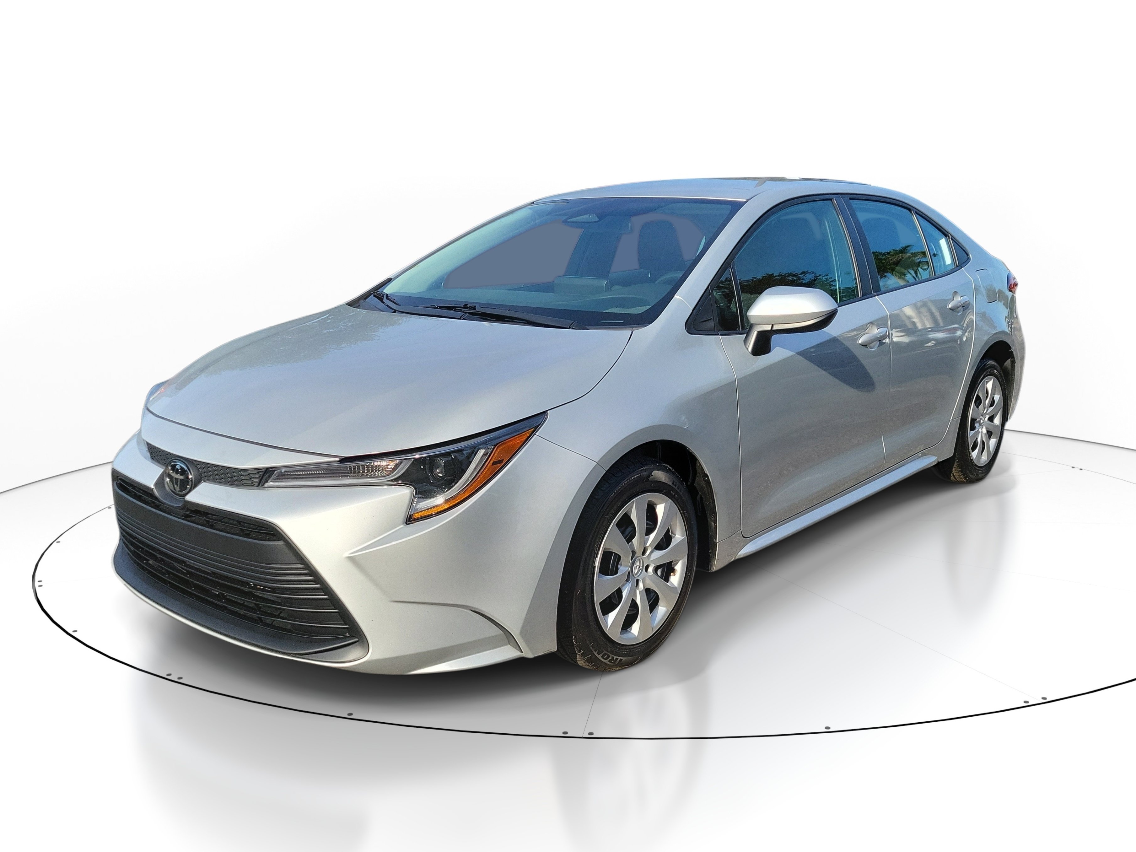 Used 2024 Toyota Corolla LE FWD image 3