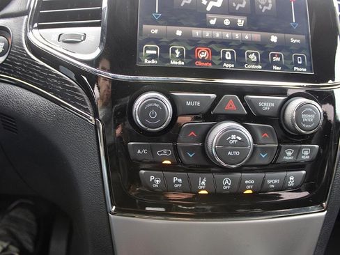 Used 2019 Jeep Grand Cherokee High Altitude image 16